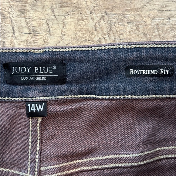 Judy Blue Boyfriend Fit Women’s Plus Size 14W High Rise Jeans JB82335LT-PL - Picture 3 of 9